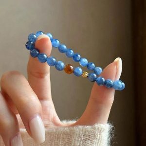 Natural blue crystal bead bracelet, women's bracelet, cool bracelet